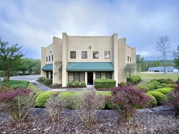 4001 Farr Rd, Bessemer, AL 35022
